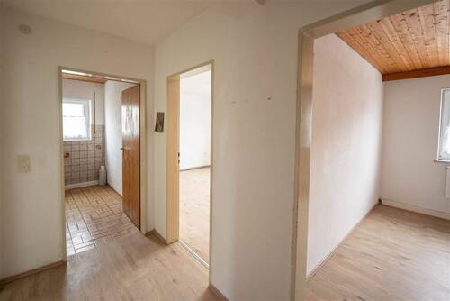 Flur 1. Stock - 
