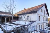 Außenansicht - Mehrfamilienhaus, Wohnhaus mit 284,00 m&sup2; in Königsfeld zum Kaufen