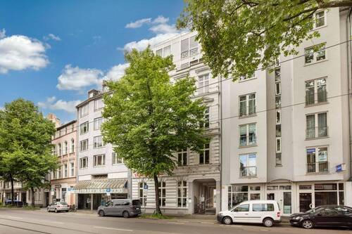 Hausansicht - Dein Rückzugsort mitten in Düsseldorf - 1-Zimmerwohnung mit Balkon