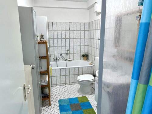 Badezimmer - 3 Zimmer Etagenwohnung zur Miete in Bielefeld / Brackwede