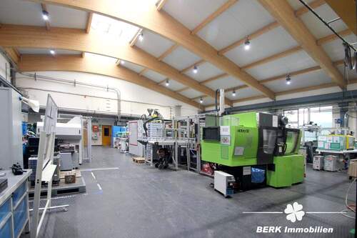 Halle - BERK Immobilien - Produktions- Lager- und Büroflächen (möbl.) auf insgesamt ca. 2224 m² zu vermieten