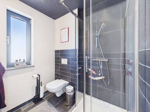 Bad 1 mit Dusche OG - 