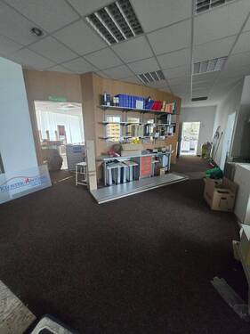Raum hinter Theke.jpg - 