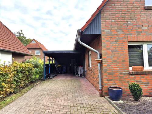 Zufahrt-Stellplatz - 4 Zimmer Einfamilienhaus in Barßel
