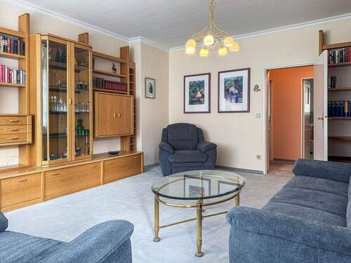 Wohnzimmer - 3 Zimmer Etagenwohnung zum Kaufen in Berlin