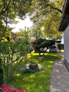 Blick zur Straße - Traumgrundstück mit unverbautem Weitblick in Berlin-Heiligensee