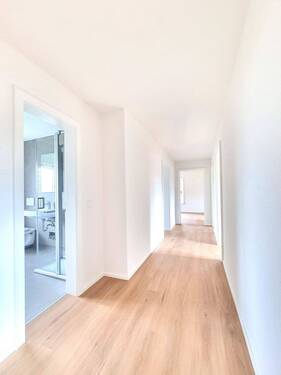 Bild 2 - 4 Zimmer Etagenwohnung in Waldshut-Tiengen