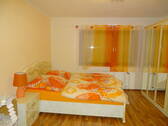 13 Schlafzimmer OG - 