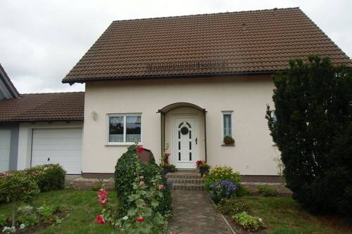 CIMG2851.JPG - Ruhig am Ende der Straße - 275.000,00 EUR Kaufpreis, ca.  122,00 m² Wohnfläche