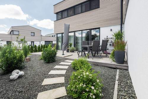 Privater Garten mit Terrasse - 3 Zimmer Etagenwohnung zur Miete in Oberviechtach