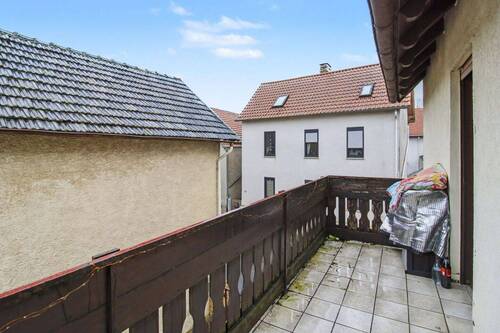 Balkon OG - Mehrfamilienhaus, Wohnhaus mit 151,20 m&sup2; in Lich zum Kaufen