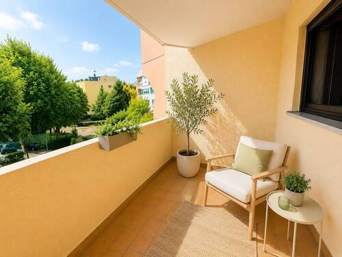 Balkon - Unverbindliche Visualisierung KI-generiert - 2 Zimmer Etagenwohnung in Tamm