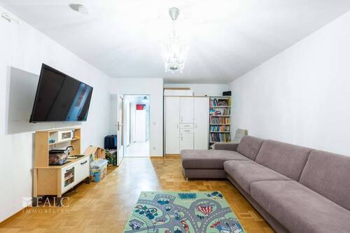 Wohnzimmer - Etagenwohnung mit 85,70 m² in Germering zum Kaufen
