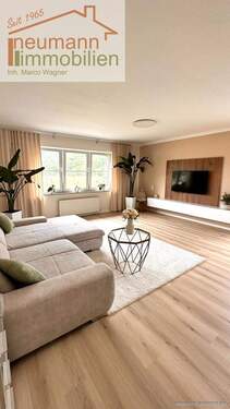 Wohnzimmer - Etagenwohnung mit 147,00 m&sup2; in Hausen (Wied) zur Miete