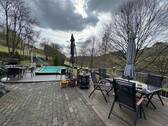 Garten-Terrasse mit Pool - 