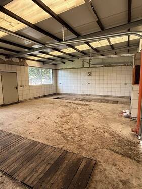 Halle Bild 2 - 