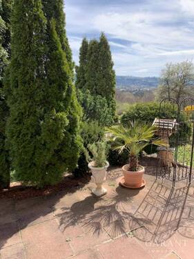 Blick von der Terrasse - 7 Zimmer Mehrfamilienhaus, Wohnhaus zum Kaufen in Schwäbisch Gmünd