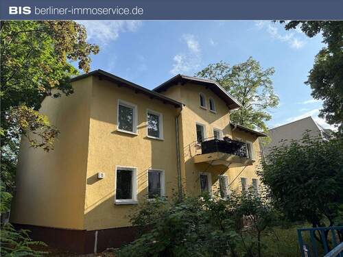 BIS_Immobilien - Investment mit Seele in Adlershof - Vollvermietetes Mehrfamilienhaus mit zusätzlichem Baugrundstück