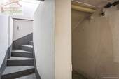 Kellertreppe und Stauraum - 