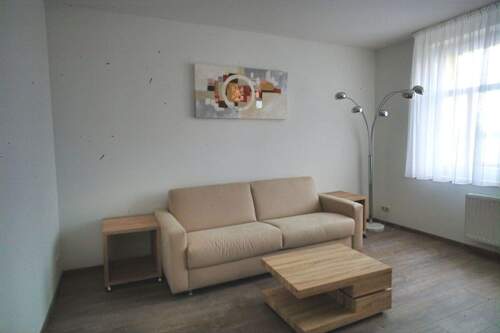 Musterfoto Wohnzimmer - Mehrfamilienhaus, Wohnhaus in Schkopau zum Kaufen