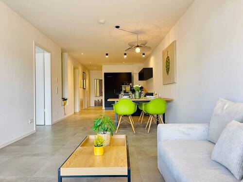 Wohnzimmer/Esszimmer - 2 Zimmer Etagenwohnung zur Miete in Tettnang