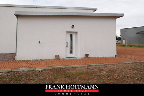 M2041-4 Titelbild ImmoScout - Commercial - Neuwertige Lagerfläche in Kaltenkirchen