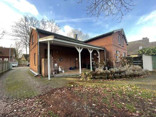 Außenansicht Mehrfamilienhaus hinten - 8 Zimmer Mehrfamilienhaus, Wohnhaus zum Kaufen in Klein Nordende