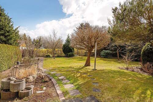 Blick in den Garten - 3 Zimmer Einfamilienhaus in Berlin