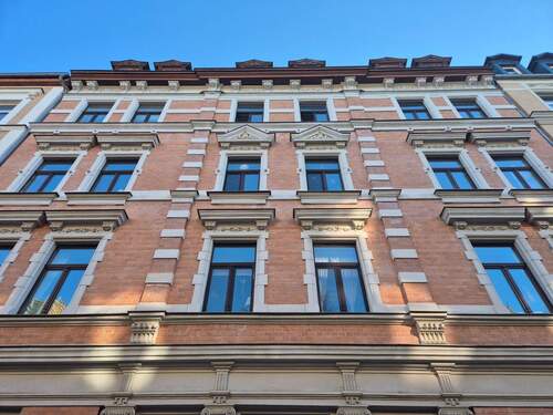 Hausansicht - 1 Zimmer Mehrfamilienhaus, Wohnhaus in Halle (Saale)