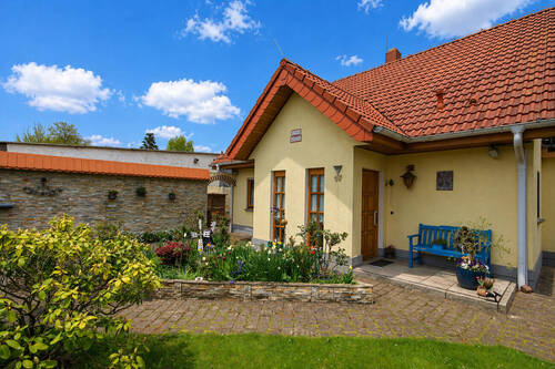 Hausansicht - 4 Zimmer Einfamilienhaus zum Kaufen in Brieselang / Bredow