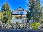 Ansicht Straßenseite - 5 Zimmer Einfamilienhaus zum Kaufen in Fürth