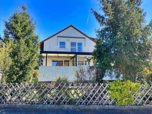 Ansicht Straßenseite - 5 Zimmer Einfamilienhaus zum Kaufen in Fürth