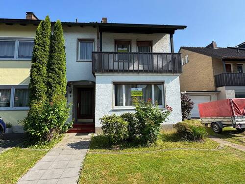 Außenansicht vorne - 4 Zimmer Reihenendhaus in Bielefeld / Heepen
