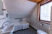Badezimmer Dachgeschoss - 