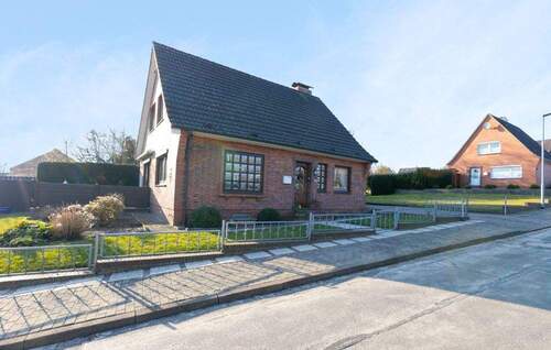 Außenansicht - Charmantes Einfamilienhaus mit Einliegerwohnung und solider Bausubstanz in Nordhastedt