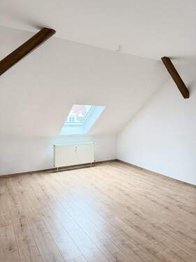 Schlafzimmer - +++SCHÖNE DACHGESCHOSSWOHNUNG+++