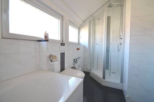 Badezimmer OG Wohnung - 