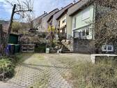 KFZ-Stellplatz - 