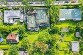 Grundstück von oben - Wohnung in herrlicher Ruhe - 449.999,00&nbsp;EUR Kaufpreis, ca.&nbsp; 95,00&nbsp;m&sup2;&nbsp;Wohnfl&auml;che