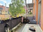 Die grüne Aussicht - Mitten in der Stadt, fern vom Trubel: 2-Zimmer-Hofwohnung mit Balkon