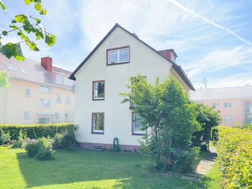 1 Titelbild - Wohlfühlen auf 56 Quadratmetern - helle Dachgeschosswohnung in ruhiger Lage in Weende