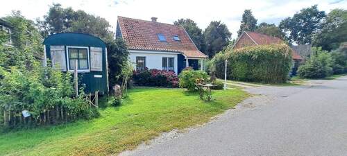 Ansicht - Exklusives Einfamilienhaus am Elbdeich – Wohnen, wo andere Urlaub machen