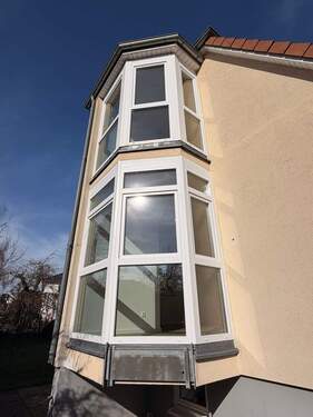 Ansicht Erker - 4 Zimmer Etagenwohnung zur Miete in Berlin