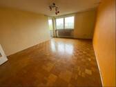 Wohnzimmer - Etagenwohnung mit 70,10 m&sup2; in Fürth zum Kaufen