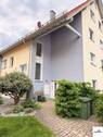 Hausansicht vorne - 3 Zimmer Etagenwohnung zum Kaufen in Leinburg