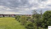 Aussicht Balkon - Etagenwohnung mit 104,00 m&sup2; in Leinburg zum Kaufen