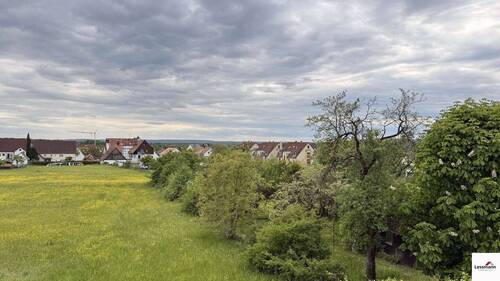 Aussicht Balkon - Etagenwohnung mit 104,00 m&sup2; in Leinburg zum Kaufen