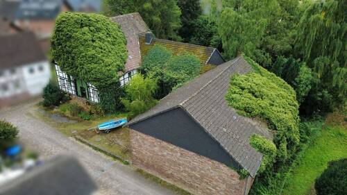 Scheunenansicht - 1 Zimmer Mehrfamilienhaus, Wohnhaus in Lauenförde / Meinbrexen
