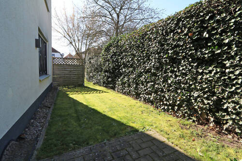 V1536 Garten Haus rechts EG - 
