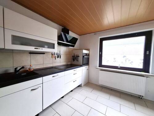 Küche.jpg - Mehrfamilienhaus, Wohnhaus mit 100,00 m² in Brake zum Kaufen